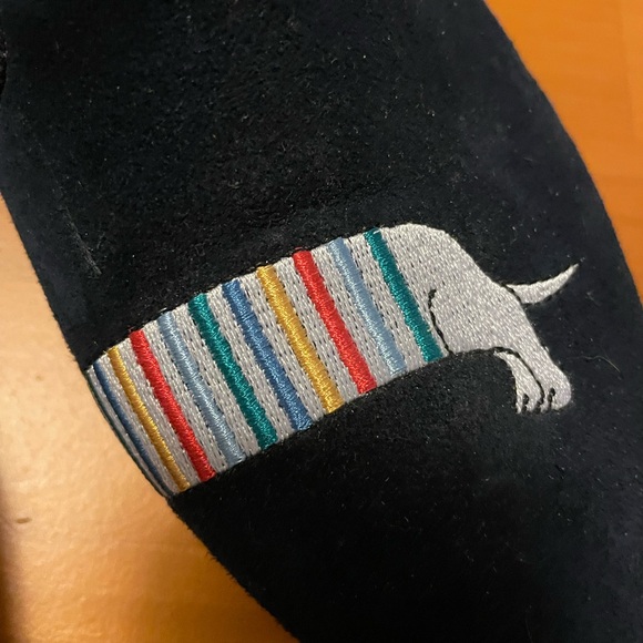 Ladies Talbot blue suede shoes with dog. - Picture 2 of 10